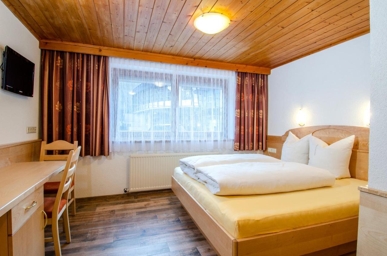 Hotel Garni Golfais イシュグル エクステリア 写真