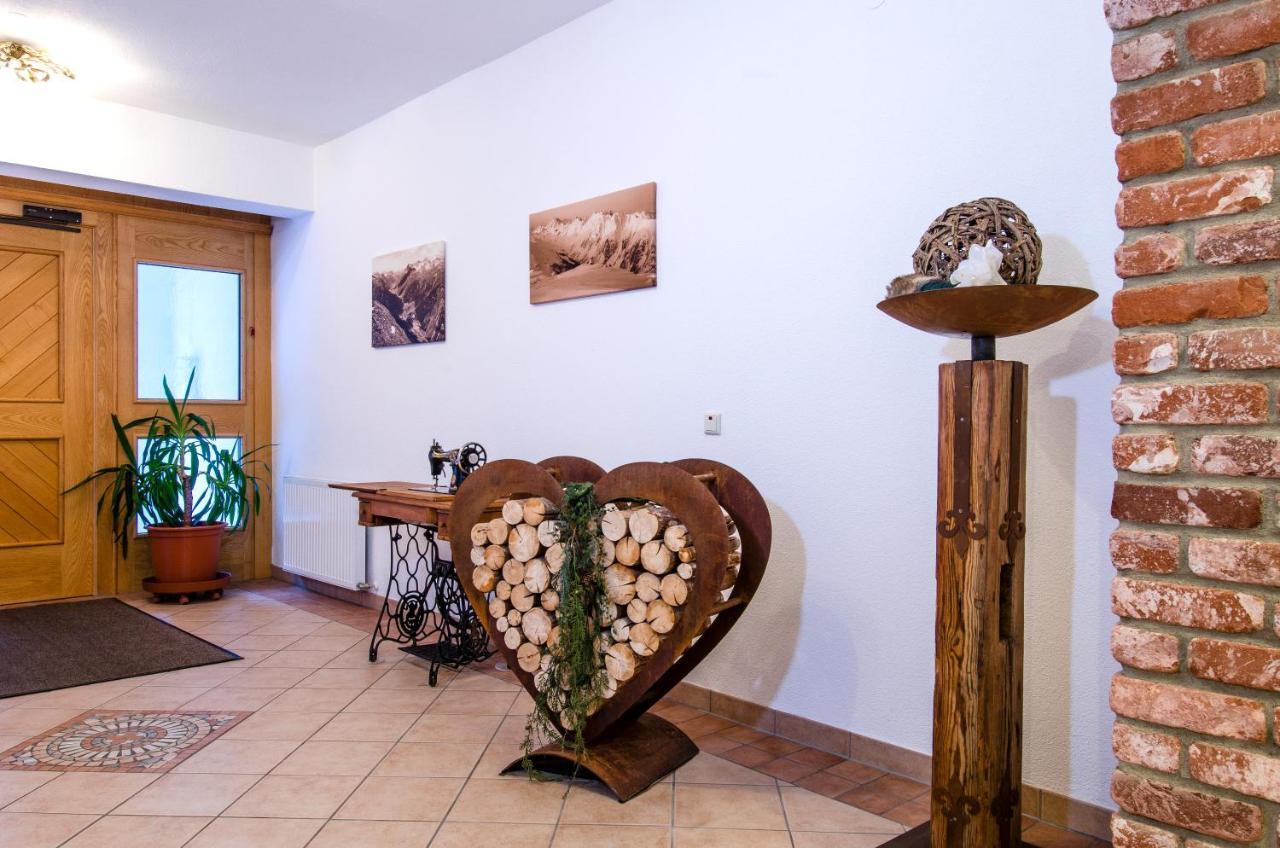 Hotel Garni Golfais イシュグル エクステリア 写真