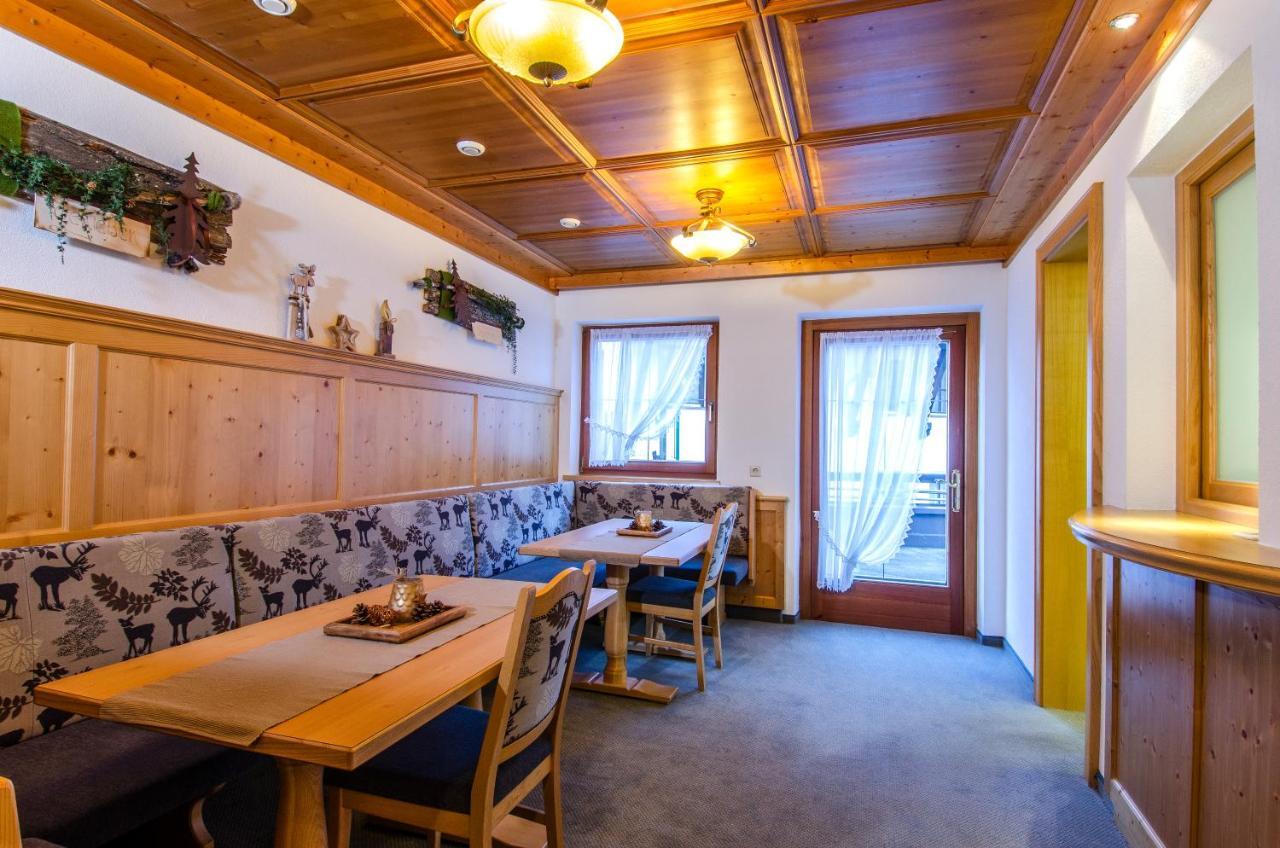 Hotel Garni Golfais イシュグル エクステリア 写真