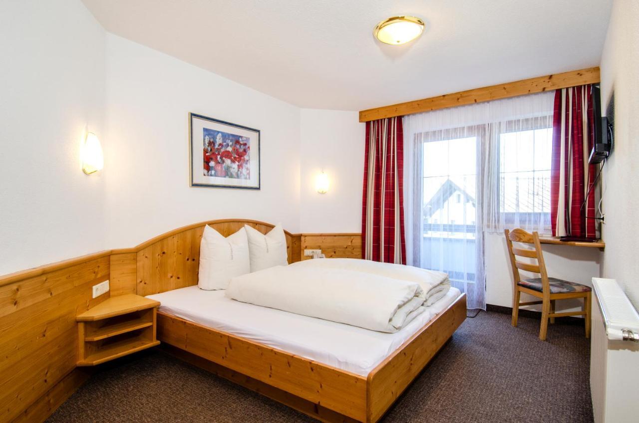 Hotel Garni Golfais イシュグル エクステリア 写真